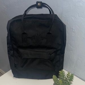 Large FJallraven KAnKen